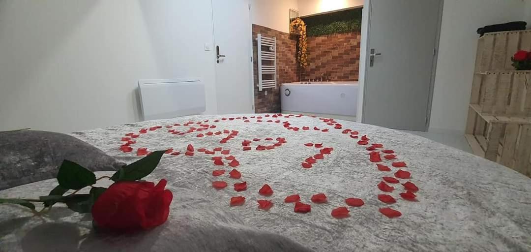 Love Rooms De La Presqu'Ile Saint-Vincent-de-Paul  Zewnętrze zdjęcie