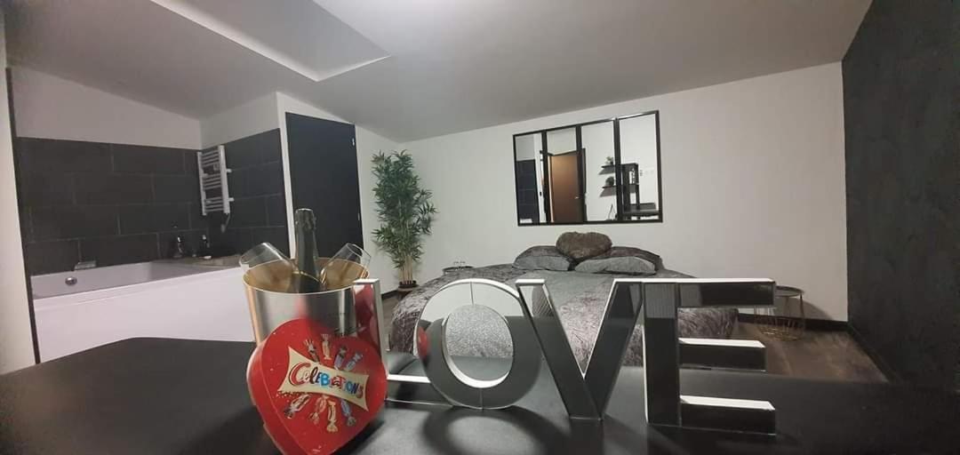 Love Rooms De La Presqu'Ile Saint-Vincent-de-Paul  Zewnętrze zdjęcie